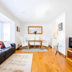 Camberwell Elegance 3BR Luxury Flat