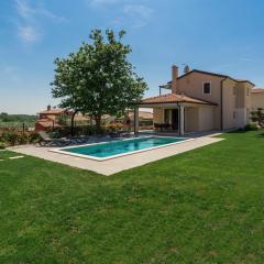 Beautiful villa Stefany with pool in Porec