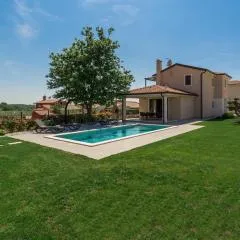 Beautiful villa Stefany with pool in Porec