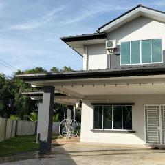 Homestay @Seri Sindang Guesthouse