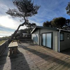 Luxury Lodge With Full Sea Views At Azure Seas In Suffolk Ref 32105og