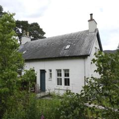 Holiday Home 2 Railway Cottage by Interhome