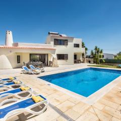 Villa Corcovada V4 by Interhome