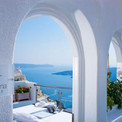 Contemporary Santorini Villa - 1 Bedroom - Villa Lunarious - Private Jacuzzi and Astonishing Caldera Sea Views - Fira