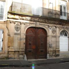 Grand Appartement a Maison sculptée