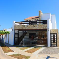 Hermosa casa cerca de la playa - Azul Pacífico