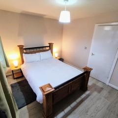 High Rigg House Bradford - Luxury Accomodation with Private Parking