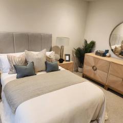Kings Mews Elegance: City Sparrow's Premier 3-Bedroom Residences
