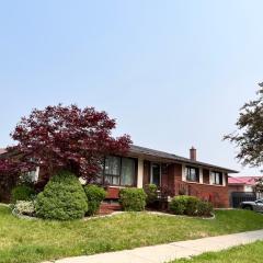 Stylish Home in Upscale Neighbourhood