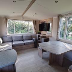 8Berth- SmartTV- CloseToBeach- FamilyFriendly