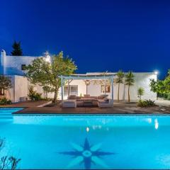 8 Guests Large Villa near Bossa Beaches & Airport