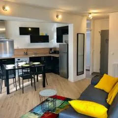 Maisonnette cosy avec terrasse et parking - Bord de mer