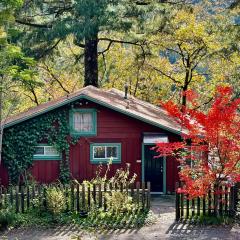 Avenue of the Giants Caraway Cottage (#3)