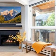 Aspen Core Renovated 2 BR, 2 BA with AC