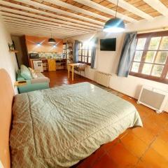 light-flooded apartment in the neighborhood
