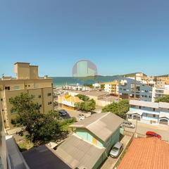 Cobertura com vista mar e excelente localização