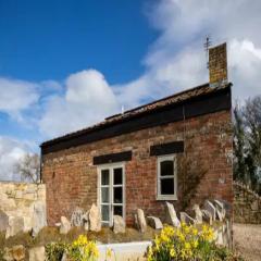 Pass The Keys Wilf's Barn, Wedmore a romantic cottage for two