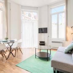 Functional flat close to the station