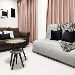 Mono Suite I Kuching DeLofts I 9 Pax