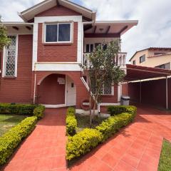 Hermosa y cómoda casa en Cochabamba