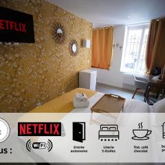 NG SuiteHome - Lille I Roubaix l Mairie I Grand Place - Yellow flowers - Netflix - Wifi