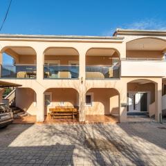 Awesome Apartment In Biograd Na Moru