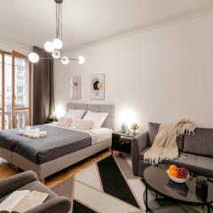 Aleje Jerozolimskie 42 - Parking Free - Better Rental