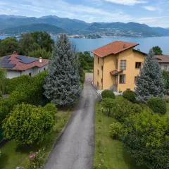 Casa Lilla - Lakeview Large Apartments With Garden Above Stresa