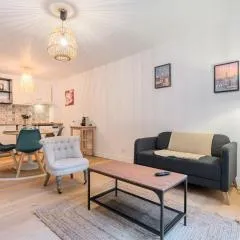 One bedroom apartment with parking & terrace