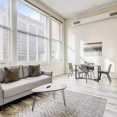 CozySuites - 2BR with Direct Skybridge Access #1
