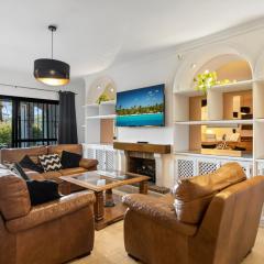 Club Sierra sleek apartment in Marbella - Ref M1