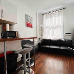 3-Bed Apartment in King's Cross Central London