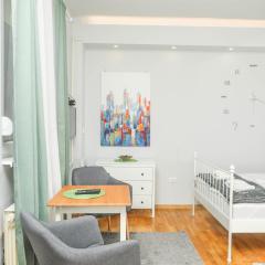 Studio 91 with Great WI-FI and free parking