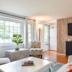 A C 3 Min Walk to Beach on Long Pond