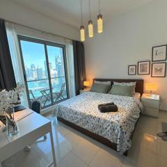 Lovely Dubai Marina View 1BR Apartment in Bay Central Tower
