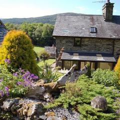 Tre-Allt Gorgeous Cottage