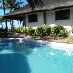 Beachfront house in Baua with swimming pool.
