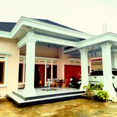 Penginapan Hardsy Homestay Surau Kamba