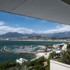 'Ocean Views', Modern, Spacious Home, 3 En-suite Bedrooms