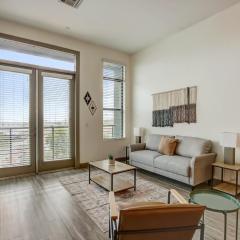Modern 2BR CozySuites on Town Lake waterfront 12