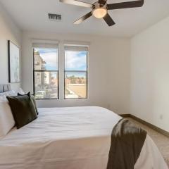 Modern CozySuites on the Town Lake waterfront 17