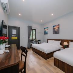 Napoli Hostel Cat Ba