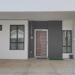 Aaira Homestay d'Alor Setar