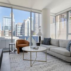 River North 1br w coffee shop gym nr lake CHI-972