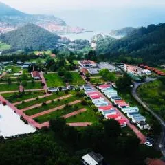 Camping & Bungalows Leagi