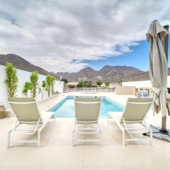 Beautiful 3BR Villa with Assistant Room Al Dana Island, Fujairah by Deluxe Holiday Homes