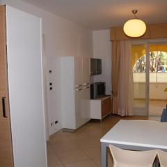 Welcoming flat next to the sea for up to 6 guests