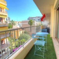Charming Air-Conditioned T1 Bis Val d'Esterel in the Heart of Juan les Pins
