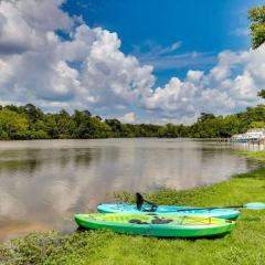 Bells Marina & Fishing Resort - Santee Lake Marion by I95 - Family Adventure, Pets on Request!