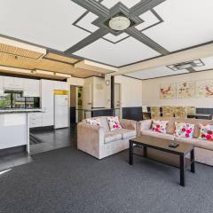 Alpine Mountain View 39 - 3BR l Swimming Pool l Air-Con l WiFi